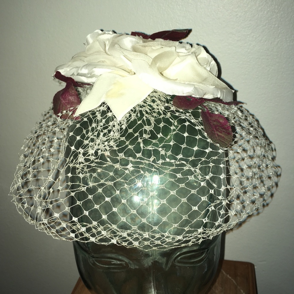 Vintage Fascinator with White Roses